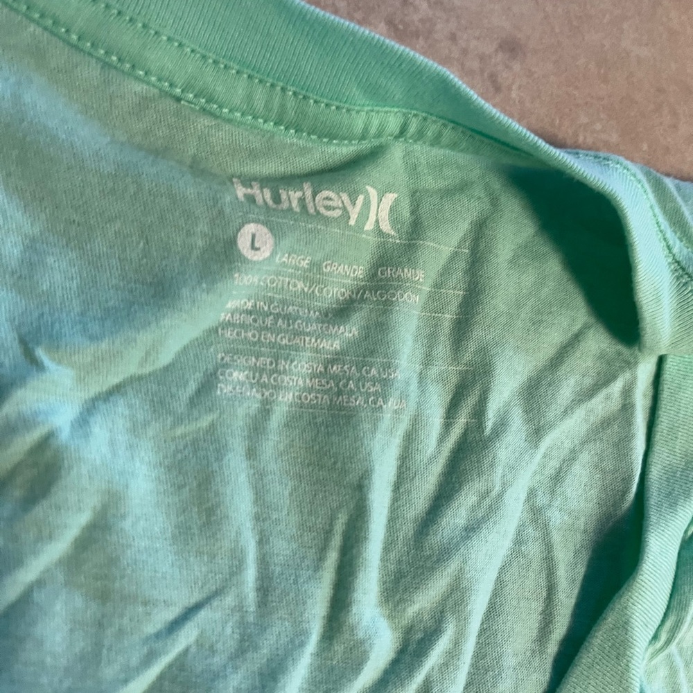 Hurley V-neck graphic tee - Picture 7 of 7